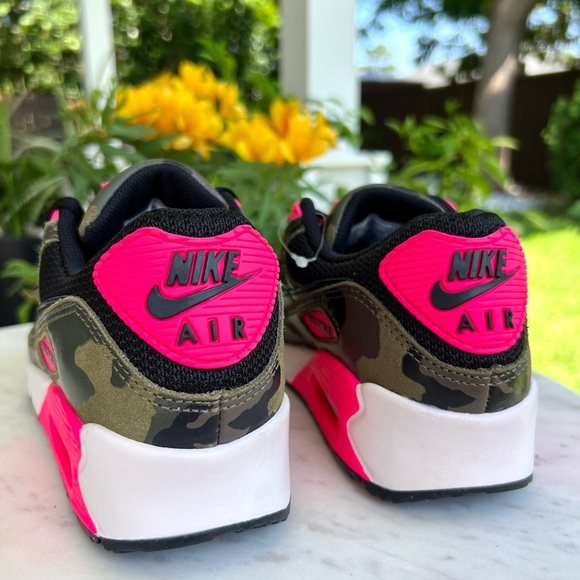 💗🖤Nike Air Max🖤💗Brand New💗Size men’s 8 - great for women’s size 9💗🖤PinkBlack - Picture 3 of 11